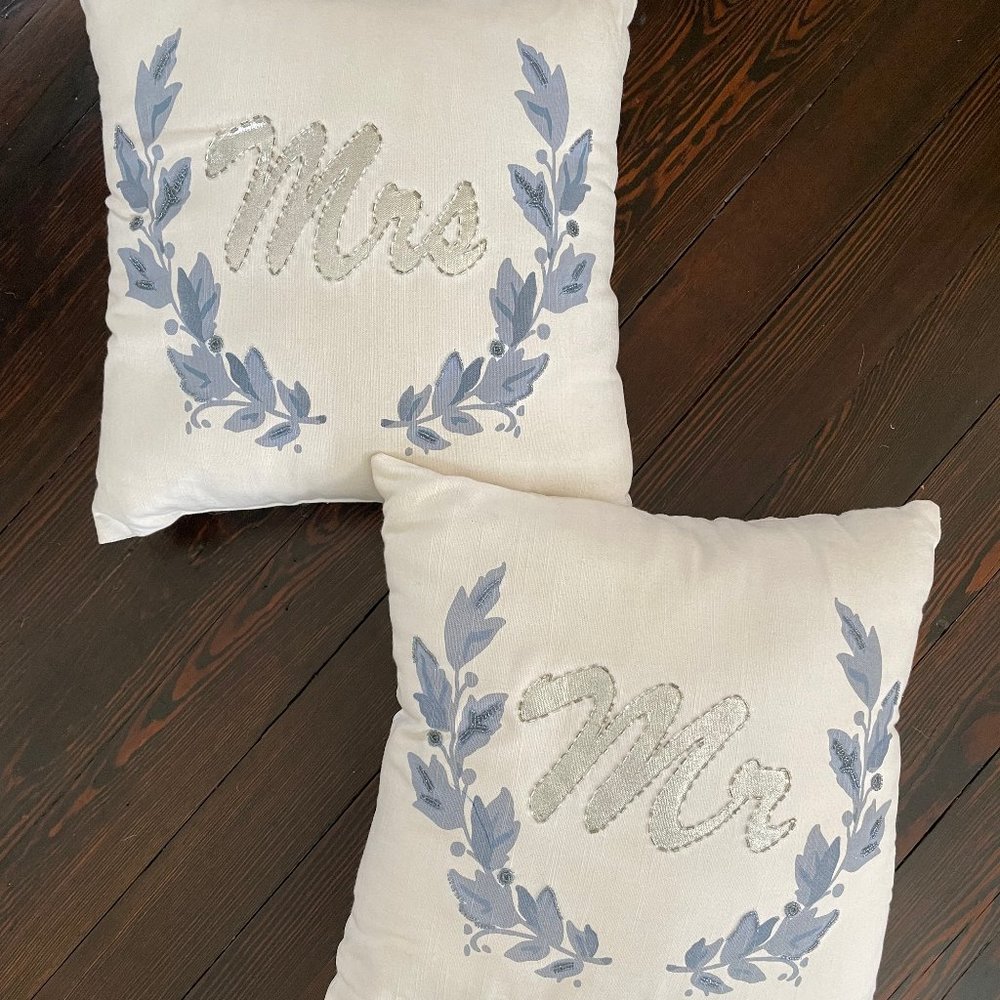 MR & MRS Pillows (Set of 2)